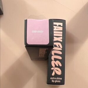 HUDA BEAUTY Faux Filler Extra Shine Lip Gloss - UUU-Baby